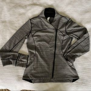 Lululemon precision jacket Sz 10